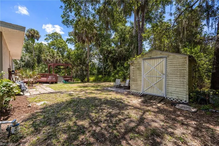 2411 Herzog Rd, Alva, Florida 33920