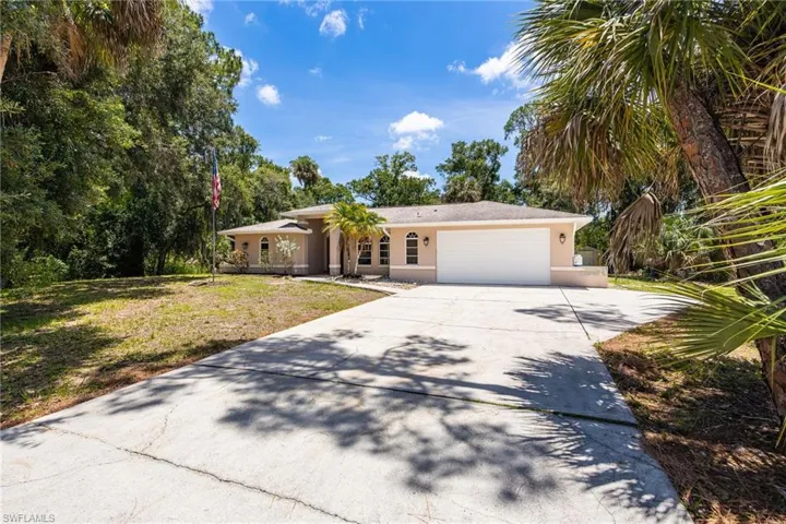 2411 Herzog Rd, Alva, Florida 33920