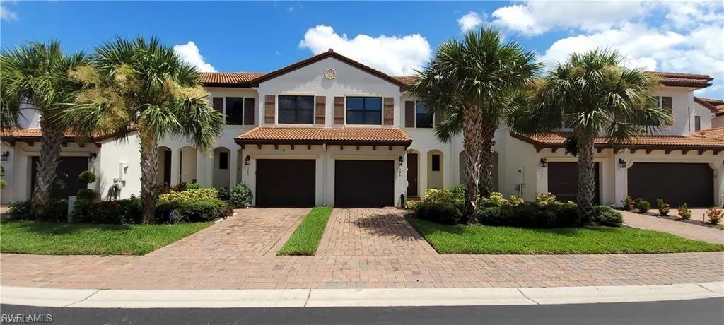 9462  Montebello  WAY, Fort Myers, FL 33908