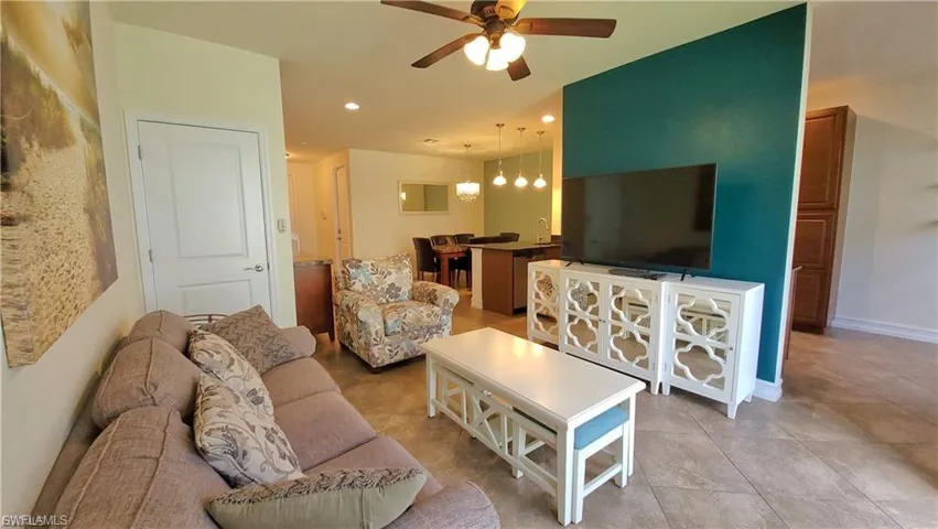 9462  Montebello  WAY, Fort Myers, FL 33908