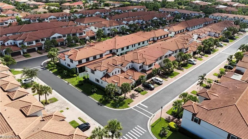 9462 Montebello Way 106, Fort Myers, Florida 33908