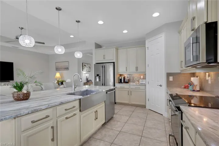 14670 Topsail Dr, Naples, Florida 34114