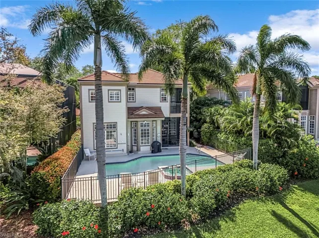 Pool - Landscaping and Palm Trees.. WOW