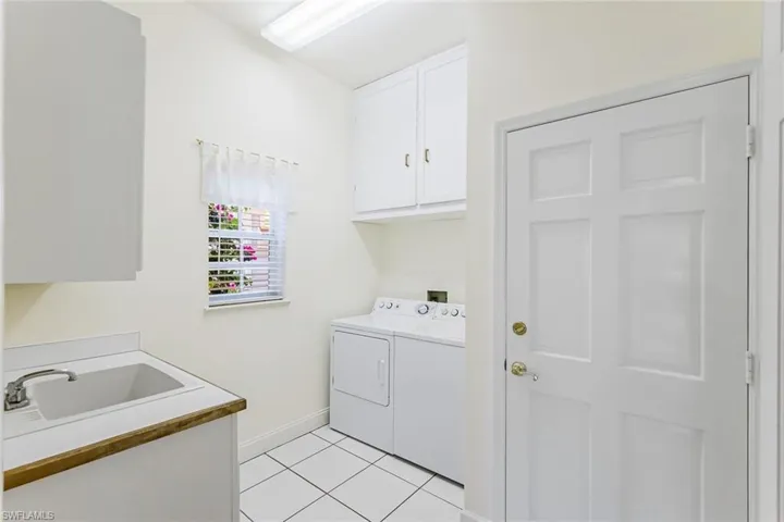 Spacious Laundry Room off Garage