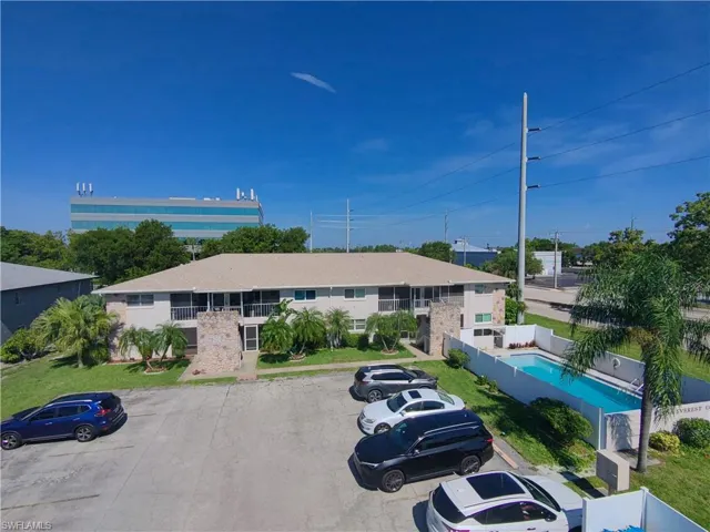 2504 Se 16th Pl 104, Cape Coral, Florida 33904