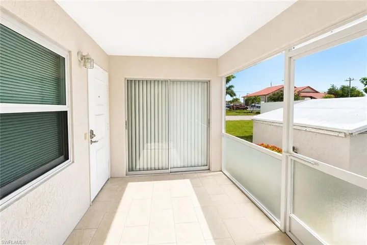 2504 Se 16th Pl 104, Cape Coral, Florida 33904
