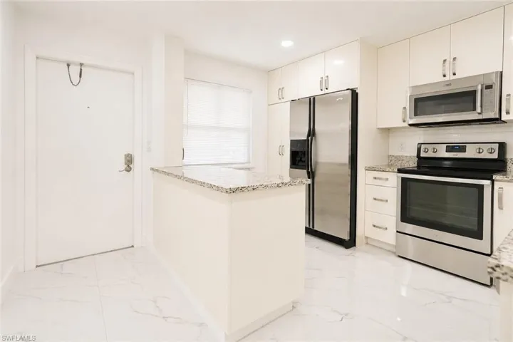 2504 Se 16th Pl 104, Cape Coral, Florida 33904