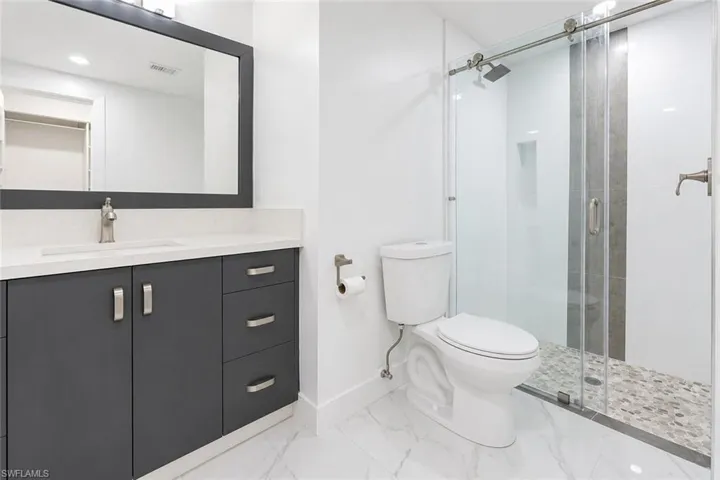 2504 Se 16th Pl 104, Cape Coral, Florida 33904