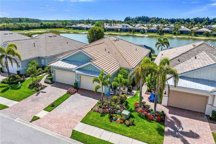 14815  Edgewater  CIR, Naples, FL 34114