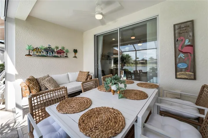 14815  Edgewater  CIR, Naples, FL 34114