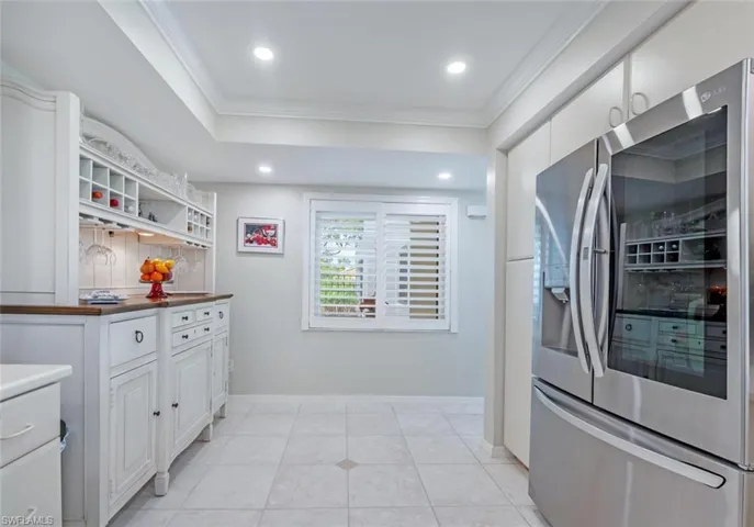 577  Beachwalk  CIR, Naples, FL 34108