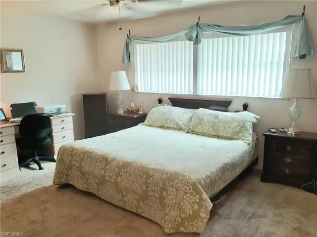 838 SE 41st ST, CAPE CORAL FL 33904