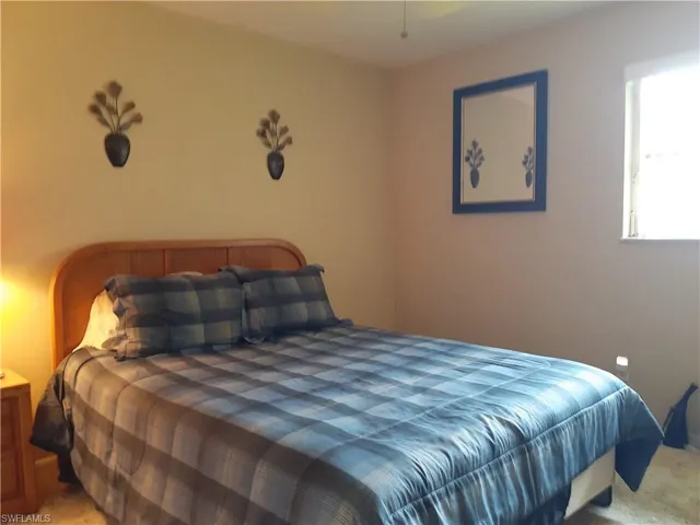 838 SE 41st ST, CAPE CORAL FL 33904