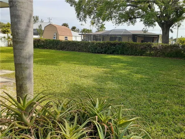 838 SE 41st ST, CAPE CORAL FL 33904