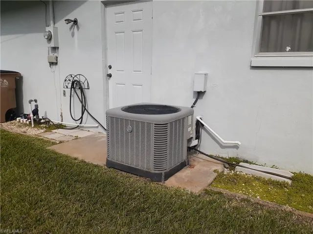 838 SE 41st ST, CAPE CORAL FL 33904