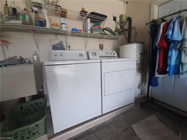 838 SE 41st ST, CAPE CORAL FL 33904
