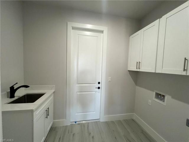 2782 Golden Gate BLVD E, NAPLES FL 34120