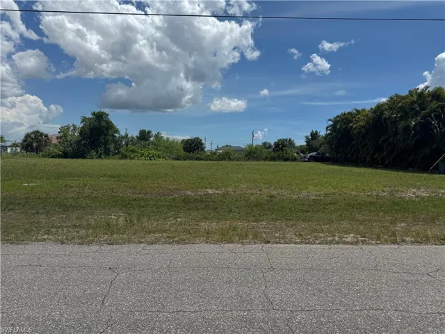 2756 Nw 4th St, Cape Coral, Florida 33993