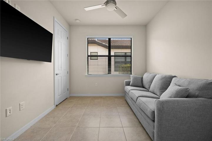 3rd Bedroom~ Flex-room~ Office