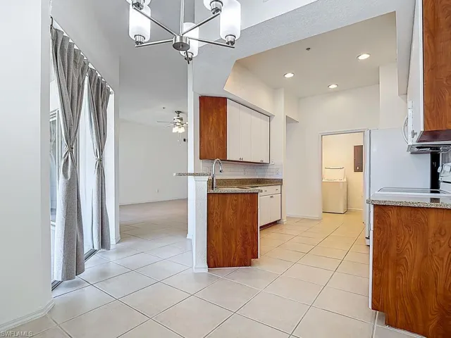 9260 Belleza Way # 203, Fort Myers, Florida 33908
