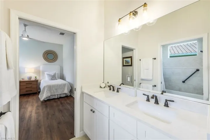 9677 Cobalt Cove Cir, Naples Fl 34120