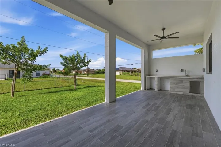 1728 Kismet Pkwy W, Cape Coral, Florida 33993