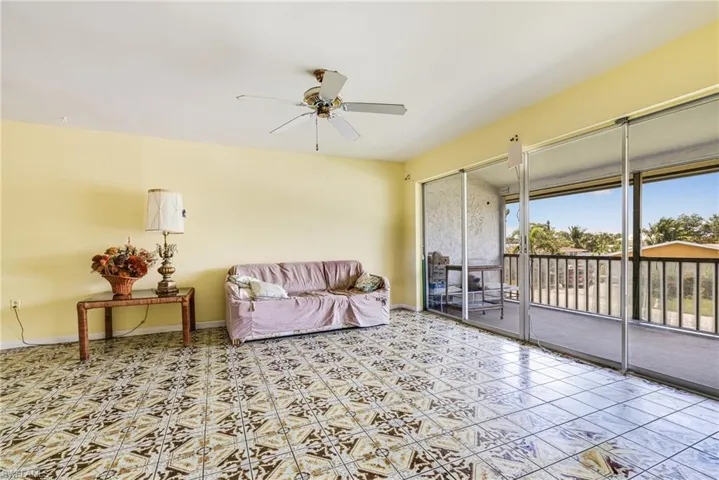 4900  Biscayne  DR, Naples, FL 34112