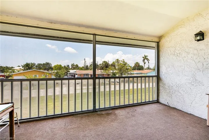 4900  Biscayne  DR, Naples, FL 34112