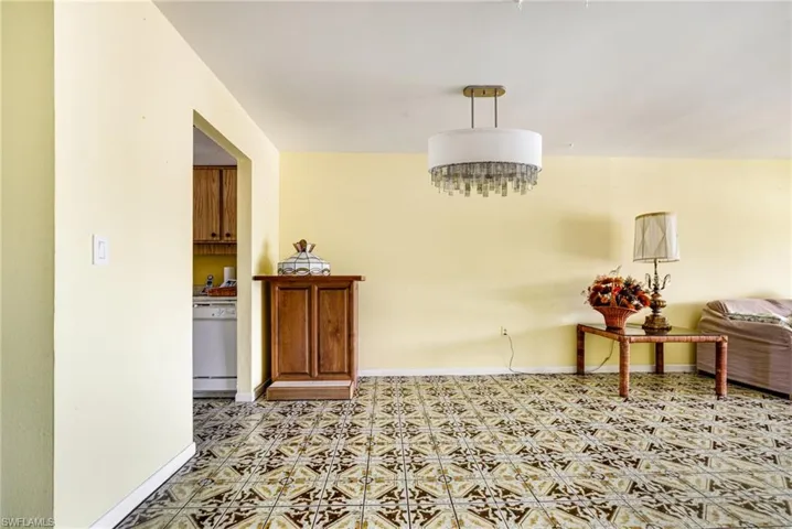 4900  Biscayne  DR, Naples, FL 34112