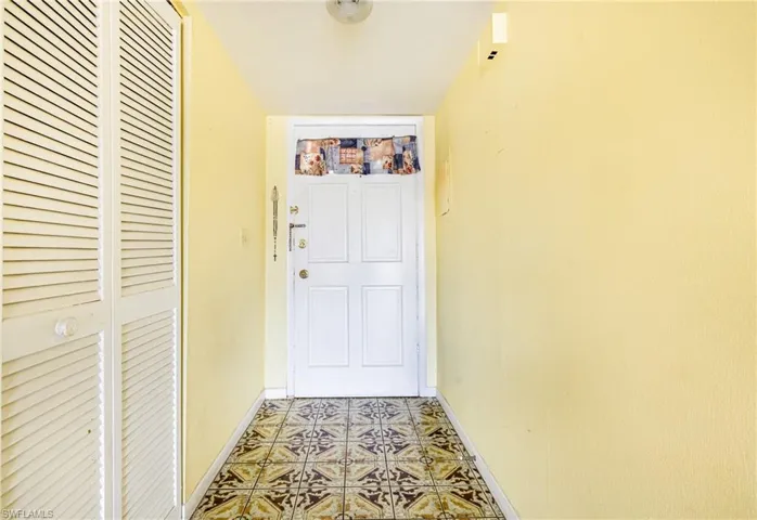 4900  Biscayne  DR, Naples, FL 34112