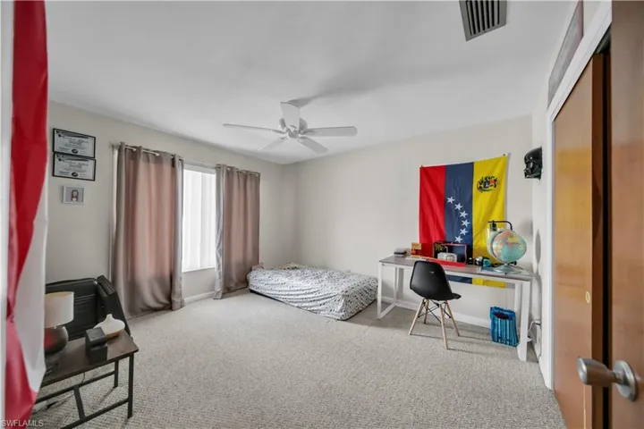 836 Trafalgar Pkwy, Cape Coral, Florida 33991