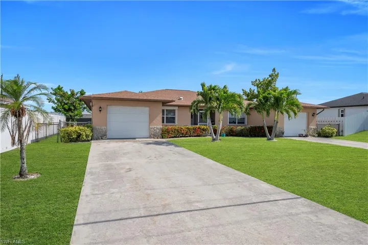 836 Trafalgar Pkwy, Cape Coral, Florida 33991