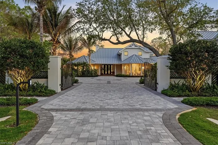 88 Eugenia Dr, Naples, Florida 34108