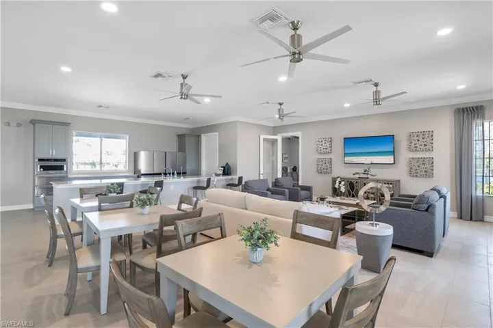 1033  Tranquil Brook  DR, Naples, FL 34114