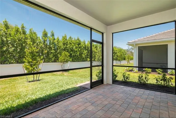 1033  Tranquil Brook  DR, Naples, FL 34114