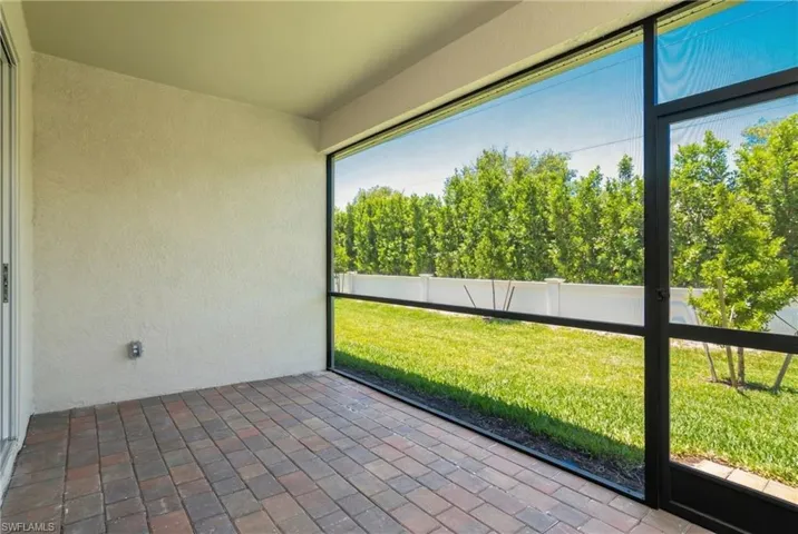 1033  Tranquil Brook  DR, Naples, FL 34114