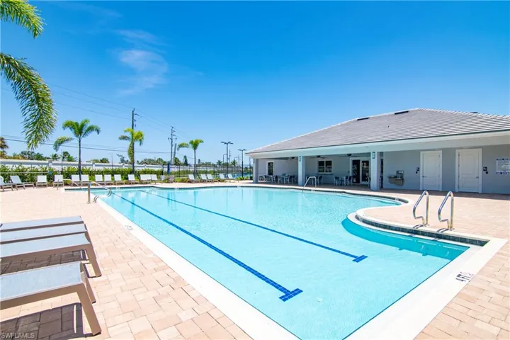 1033  Tranquil Brook  DR, Naples, FL 34114