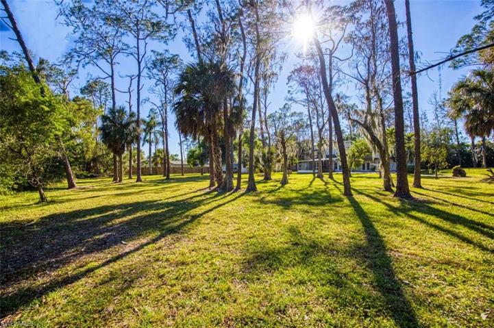 11941 Plantation RD, FORT MYERS FL 33966