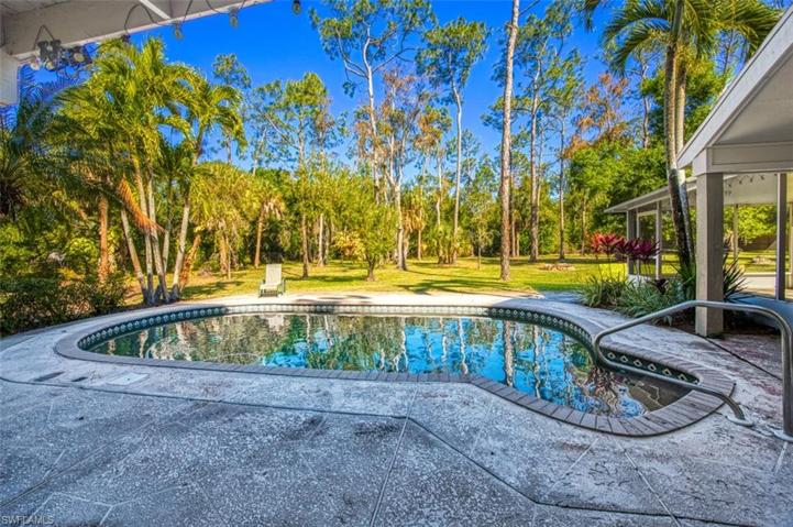11941 Plantation RD, FORT MYERS FL 33966