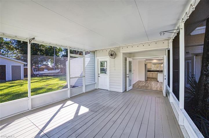 11941 Plantation RD, FORT MYERS FL 33966