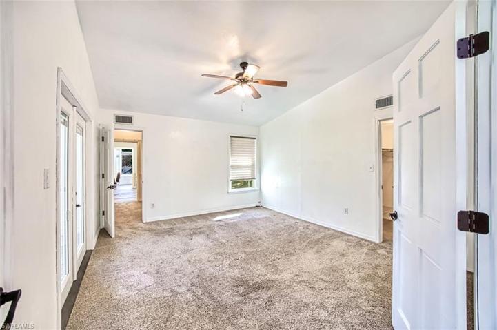 11941 Plantation RD, FORT MYERS FL 33966