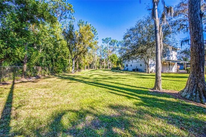 11941 Plantation RD, FORT MYERS FL 33966