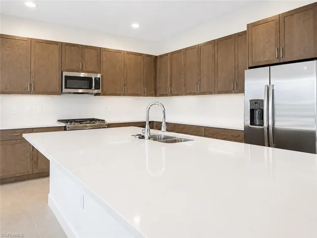 20921 Thistle Leaf Ln, Estero, Florida 33928