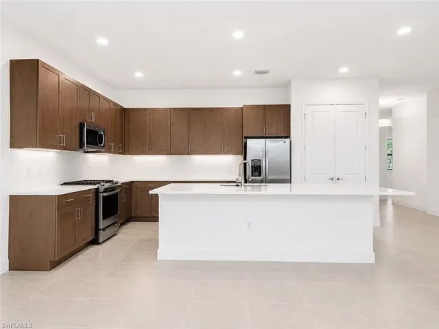 20921 Thistle Leaf Ln, Estero, Florida 33928