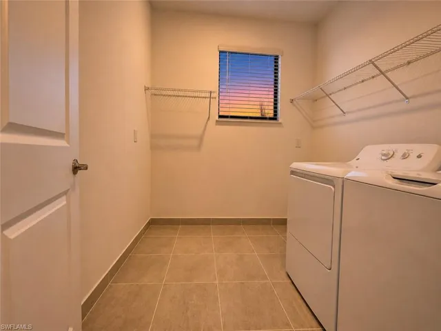 20921 Thistle Leaf Ln, Estero, Florida 33928