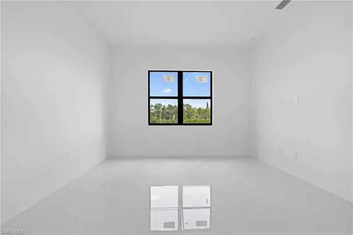 2917  24th W ST, Lehigh Acres, FL 33971