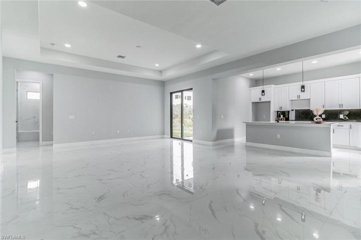1502 Hibiscus AVE, LEHIGH ACRES FL 33972