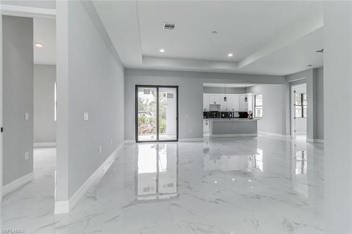 1502 Hibiscus AVE, LEHIGH ACRES FL 33972