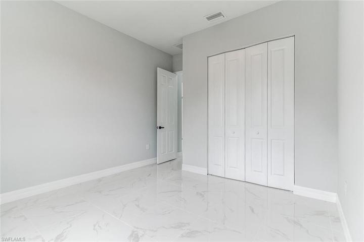 1502 Hibiscus AVE, LEHIGH ACRES FL 33972