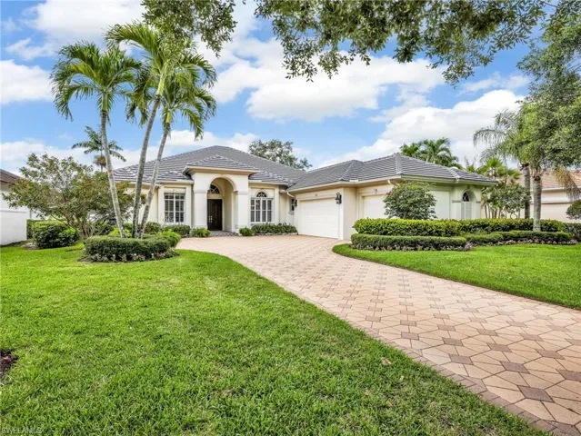 2944 Gardens Blvd, Naples, Florida 34105